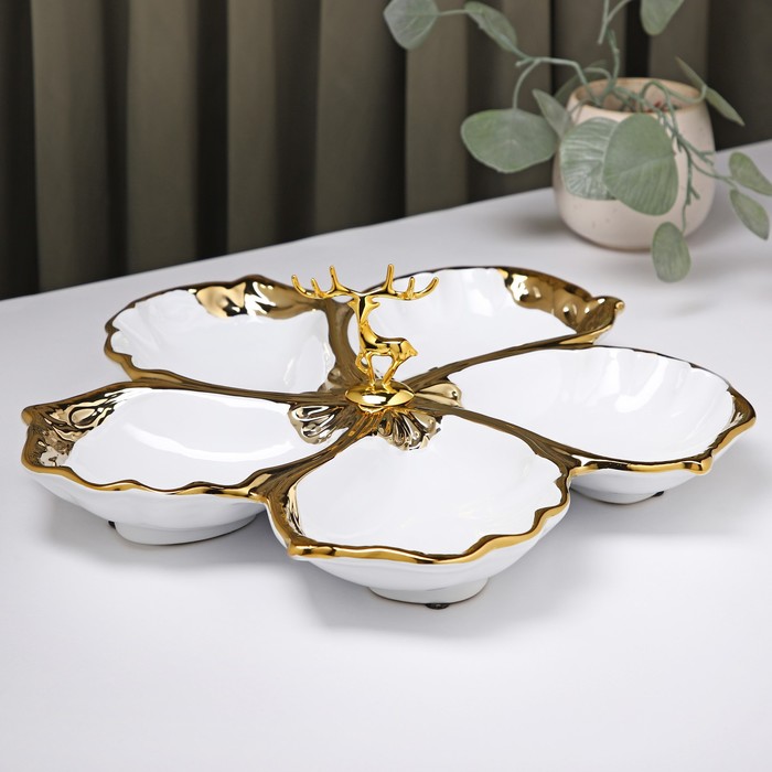 фото Менажница 5 ячеек «золотой олень», 31×31×4,5 см, цвет белый