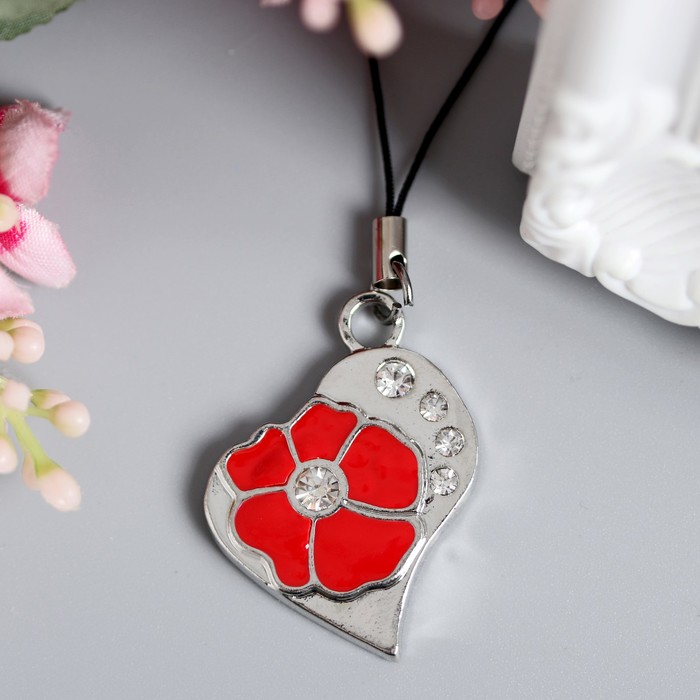 Подвеска для телефона "Сердце с цветком"