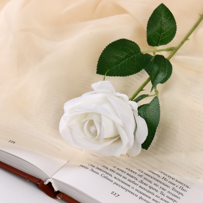 Цветы искусственные Роза обаяние 6х46 см, белый