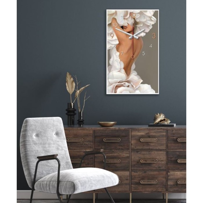 фото Часы-картина настенные, интерьерные "девушка", плавный ход, 57 х 35 х 4 см timebox