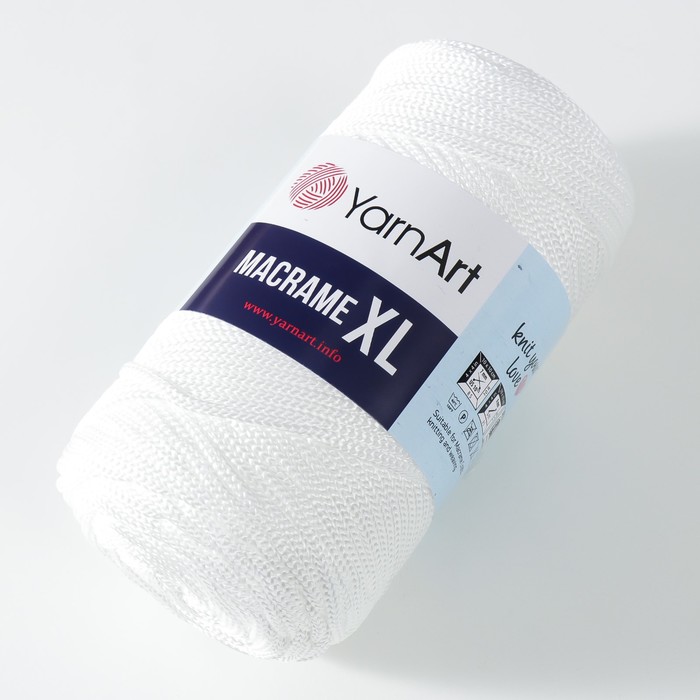 

Пряжа "Macrame XL" 100% полиэстер 130м/250г (154 ультрабелый)