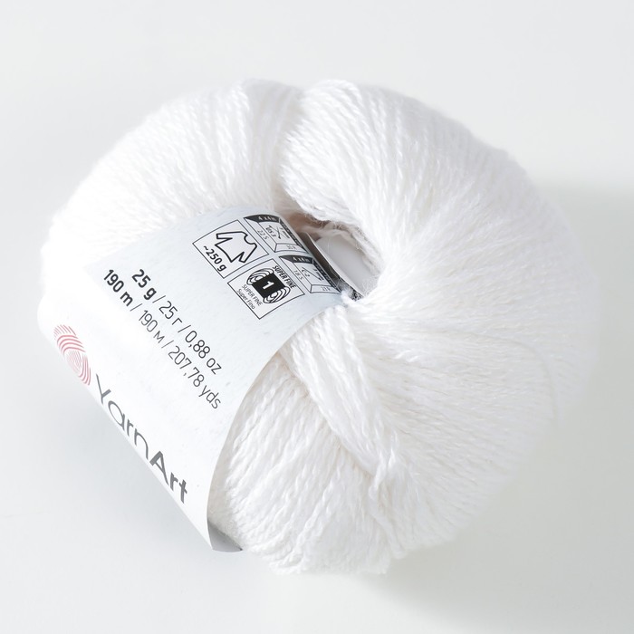 

Пряжа "Silky Wool" 35% силк район, 65% мерино. вул 190м/25г (347 белый)