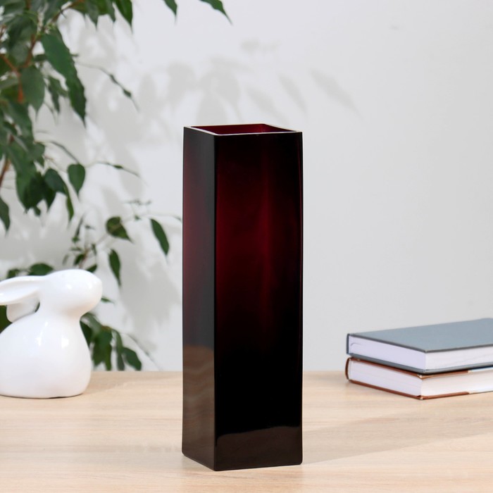 

ваза "Квадрат" h 300 мм. из марганцевого стекла (без декора)
