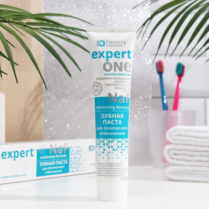 

Зубная паста Expert One для безопасного отбеливания серии Family Cosmetics, 170 мл