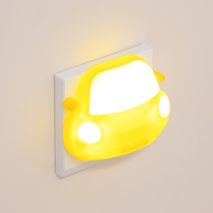 Ночник "Машинка" LED желтый 7х8х7 см