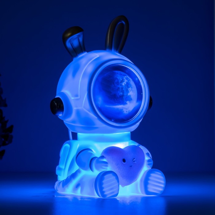 Ночник-увлажнитель Зайчик космонавт LED USB белый 12х12х18 см 7823695