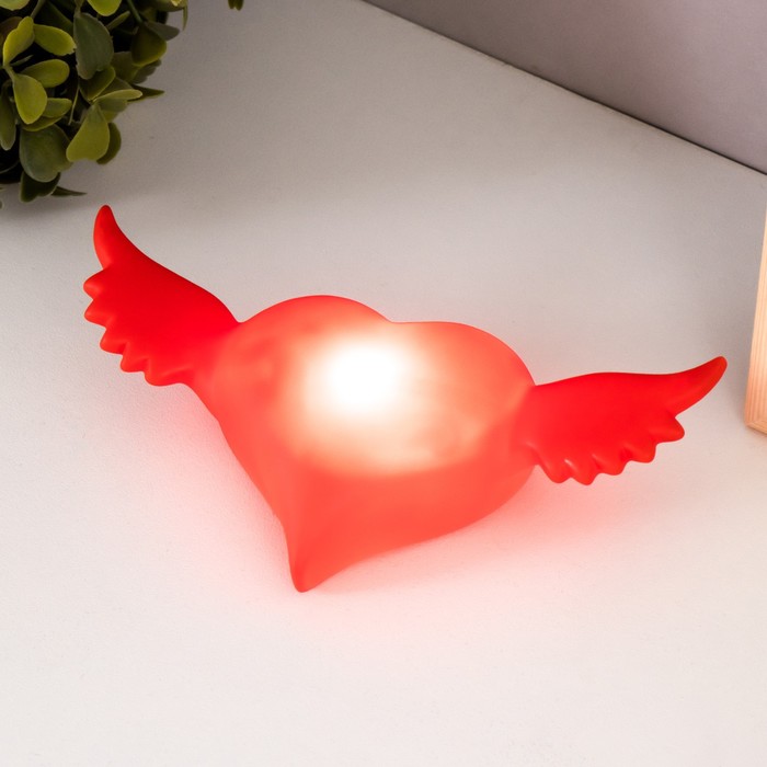 

Ночник Сердце с крыльями LED красный 7х14,3х3,8 см RISALUX