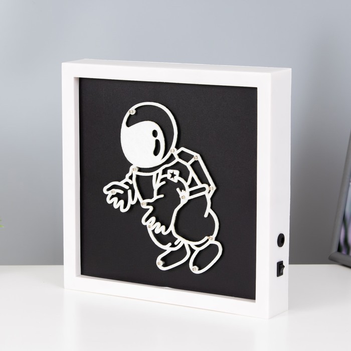 Ночник "Космонавт" LED USB от батареек 3хАА белый 24,5х24,5х3,5 см 7906936