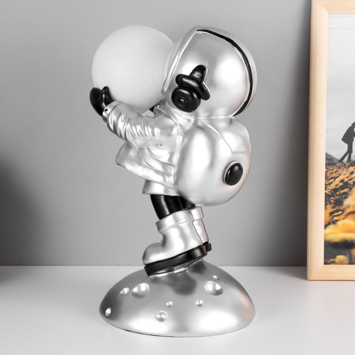 Ночник "Космонавт" LED от батареек серебро 16х16х30,5 см 9036254