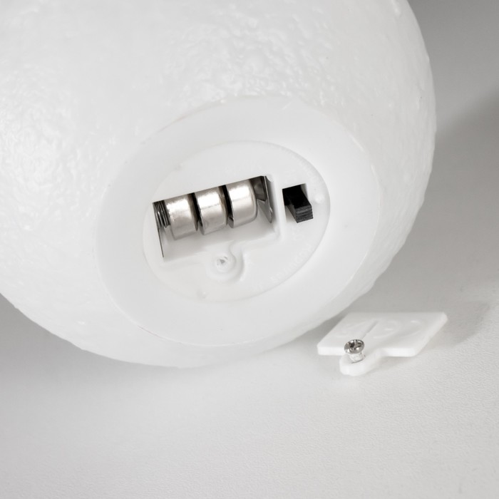 Ночник "Космонавт" LED от батареек серебро 16х16х30,5 см 9036254