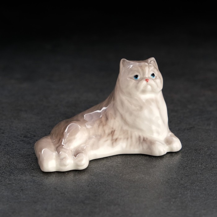 

Сувенир "Лежащий персидский кот", 5,5х5х4,5 см ,фарфор цвет МИКС