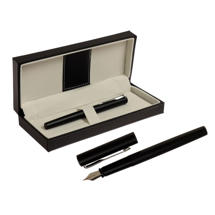 Ручка подарочная перьевая в кожзам футляре, корпус черный цена и фото