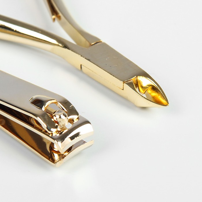 Набор маникюрный в футляре, 8 предметов, цвет коричневый