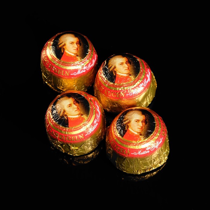 

Конфеты марципановые Mozartkugeln maître truffout с двойным слоем шоколада, 800 г