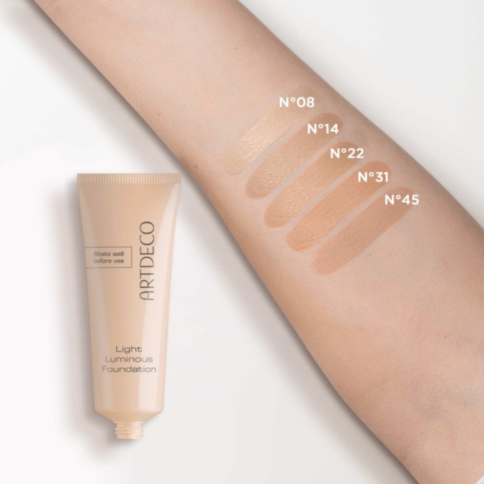 

Тональная основа Artdeco Light Luminous Foundation, тон 31, 25 мл