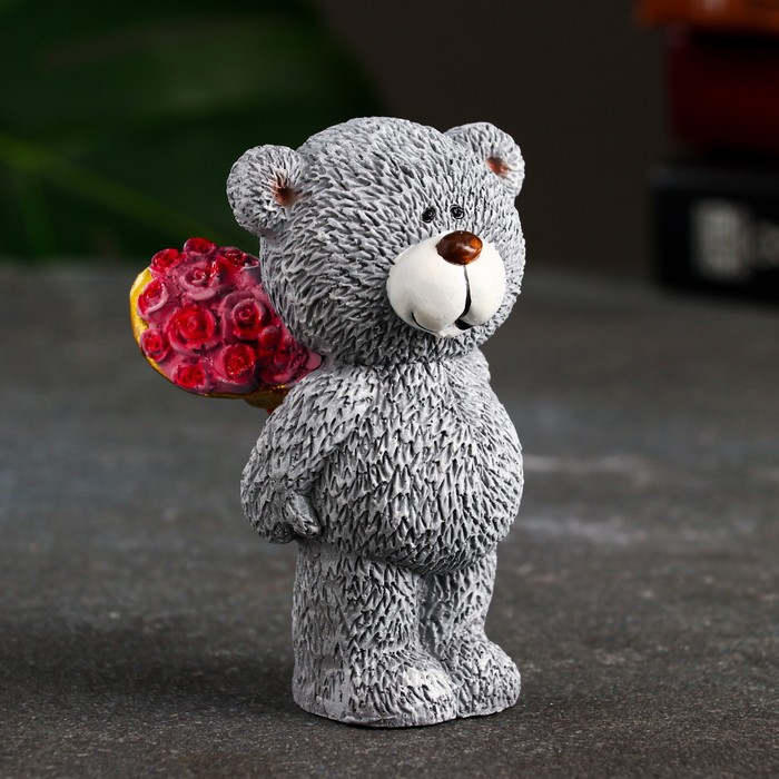 Фигура "Медвежонок с букетом" серый, 4x4,5x11см