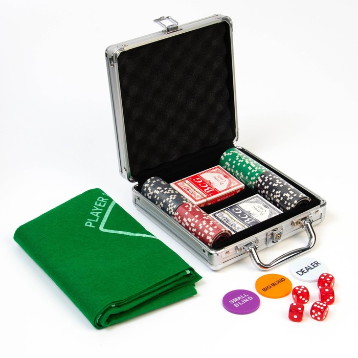 Покер в кейсе (100 фишек, 5 кубиков, 2 колоды карт), с номиналом, вес фишки 3 г, 49 х 25 см