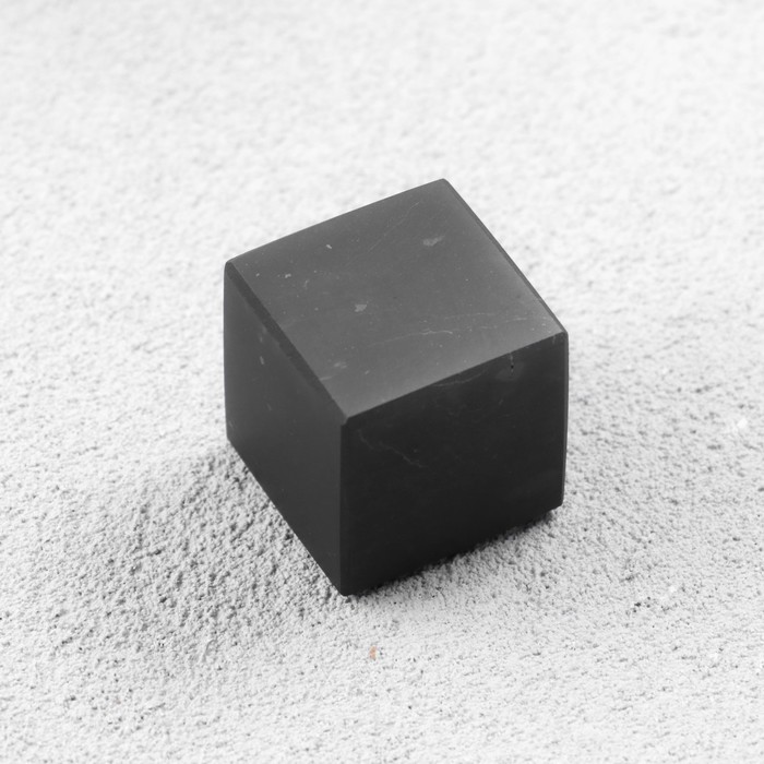 Куб из шунгита, 2 см, неполированный