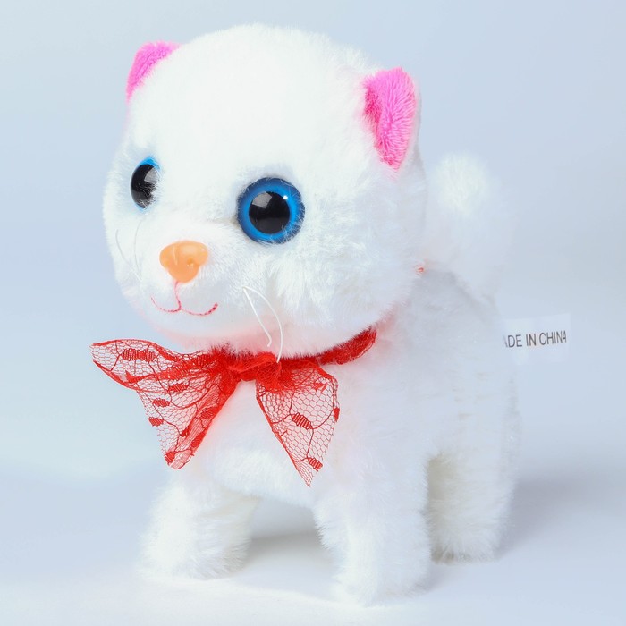 цена Интерактивная игрушка «Любимый питомец: Кошечка Мари», звук, ходит, Disney, цвет белый