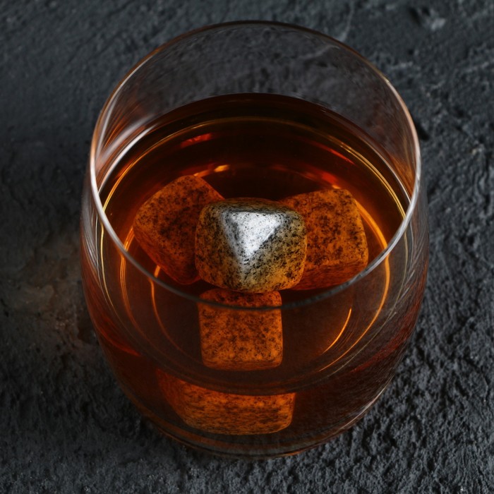 Камни для виски в деревянной шкатулке с крышкой "Whiskey man", 4 шт