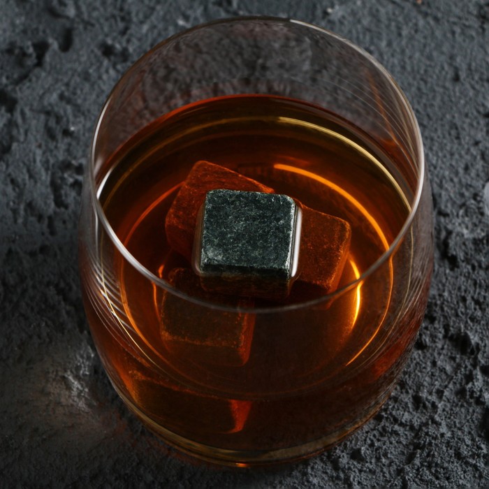 Камни для виски в деревянной шкатулке «С Новым Годом», 4 шт