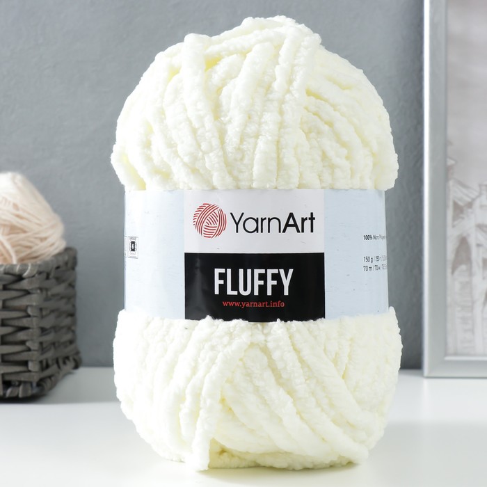 

Пряжа "Fluffy" 100% микрополиэстер 70м/150гр (711 молочный)
