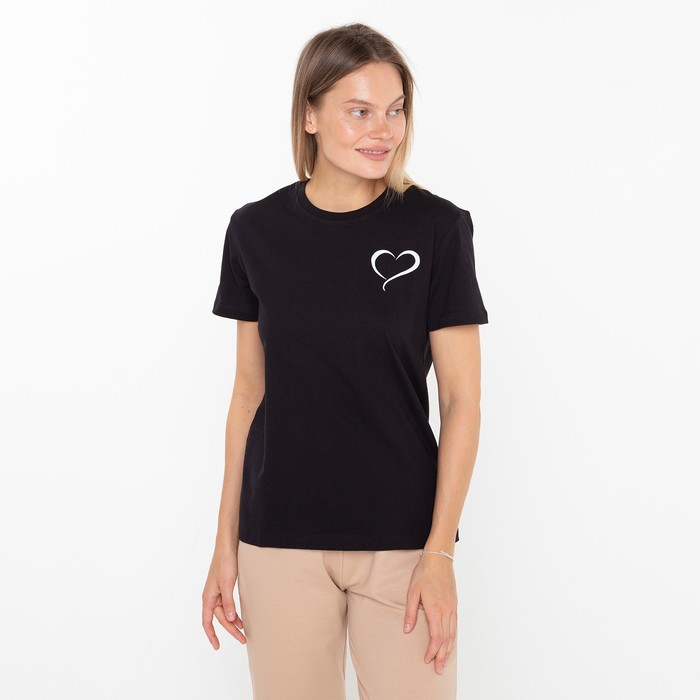 Футболка женская «Сердце», цвет чёрный, размер 52