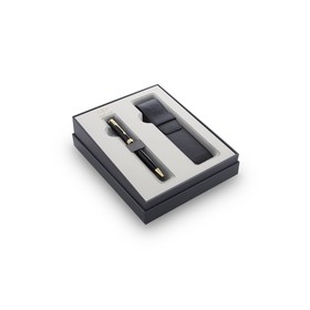 

Набор Parker Sonnet Black GT: ручка шарик 1.0мм черн и чехол из экокожи, подар/уп 2121994