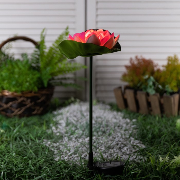 фото Садовый светильник на солнечной батарее «лотос», 70 см, 1 led, свечение тёплое белое luazon lighting