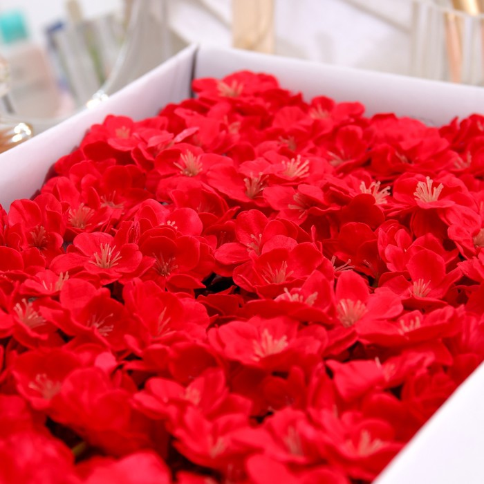 Цветы сакуры мыльные красные, набор 50 шт