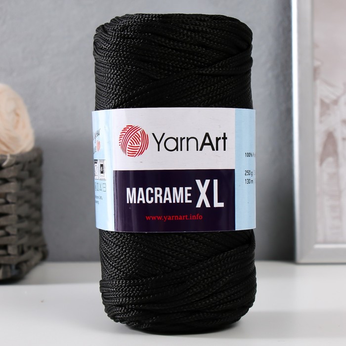 Пряжа "Macrame XL" 100% полиэстер 130м/250г (148 черный)