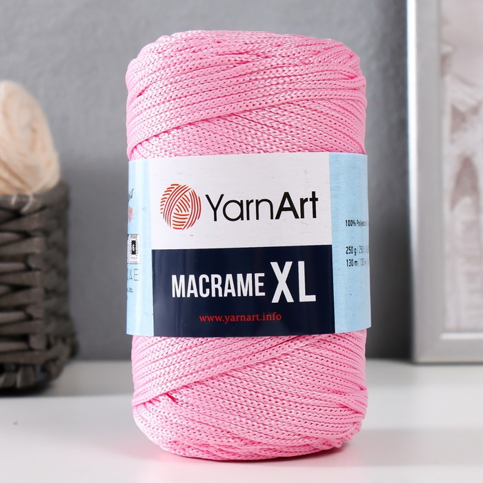 Пряжа "Macrame XL" 100% полиэстер 130м/250г (147 розовый)