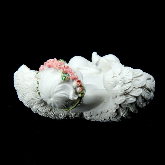 Сувенир "Ангелок в венке из роз отдыхает", МИКС