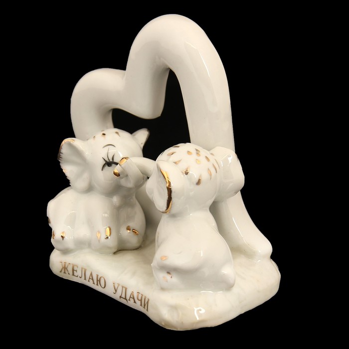 Сувенир "Два слоника у сердца - Желаю удачи" под фарфор