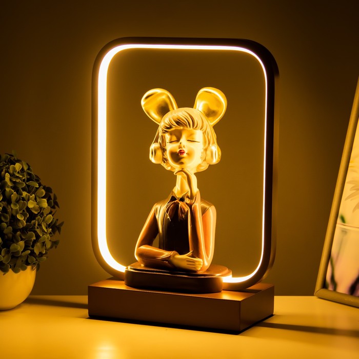 Настольная лампа "Девушка в наушниках" LED 15Вт коричневый 24х10х34 см