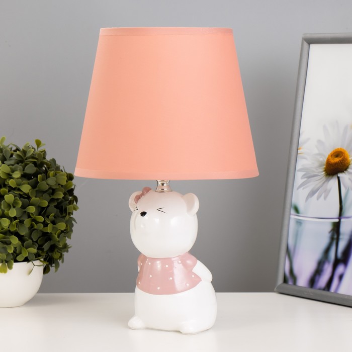 Настольная лампа Мышонок Е14 40Вт бело-розовый 20х20х32 см RISALUX настольная лампа мышонок е14 40вт бело розовый 20х20х32 см risalux