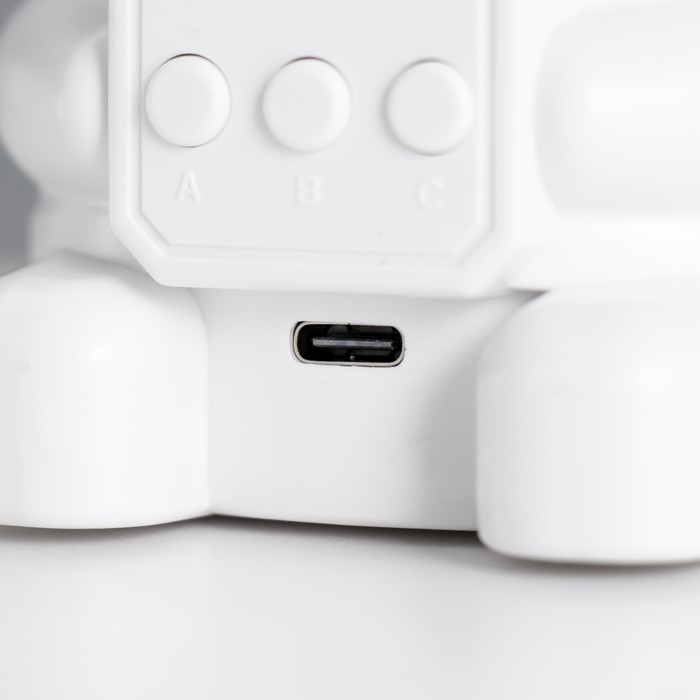 Ночник-проектор "Космонавт" LED 3Вт USB белый 9,5х11х13 см 9337311