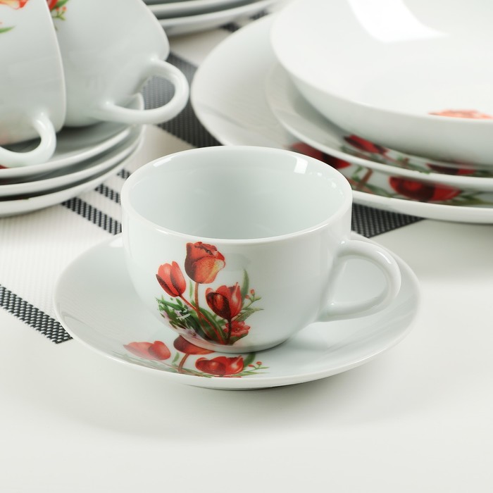 Набор столовый "Тюльпаны", 20 предметов: 4 тарелки 20 cм, 4 тарелки 20 см, 4 тарелки 26 см, 4 чашки 180 мл, 4 блюдца