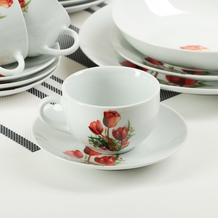 Набор столовый "Тюльпаны", 20 предметов: 4 тарелки 20 cм, 4 тарелки 20 см, 4 тарелки 26 см, 4 чашки 180 мл, 4 блюдца