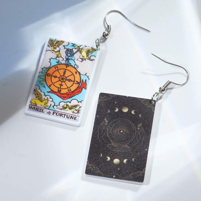фото Серьги акрил "таро" колесо фортуны, цветные в серебре queen fair