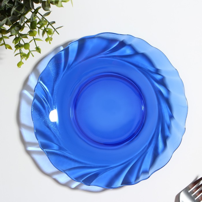 цена Тарелка плоская Sea Brim, d=21 см, стекло, цвет синий