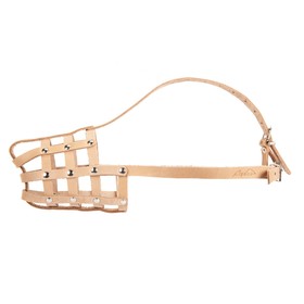 

Намордник кожаный, размер 30 (доберман-кобель, рус.борзая-кобель, нем.овчарка-сука), бежевый 95812