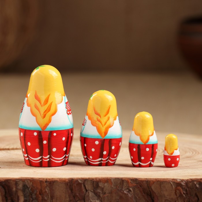 

Матрёшка "С васильками", 4 кукольная, 7х4x3,5 см