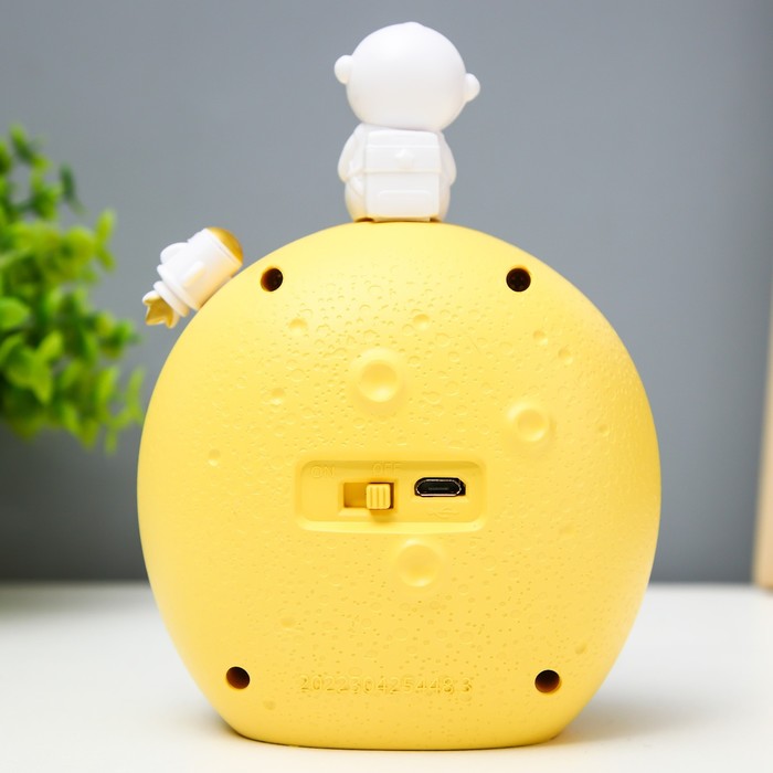 Ночник "Космонавт" LED USB АКБ МИКС 10х6х13,5 см 9352522