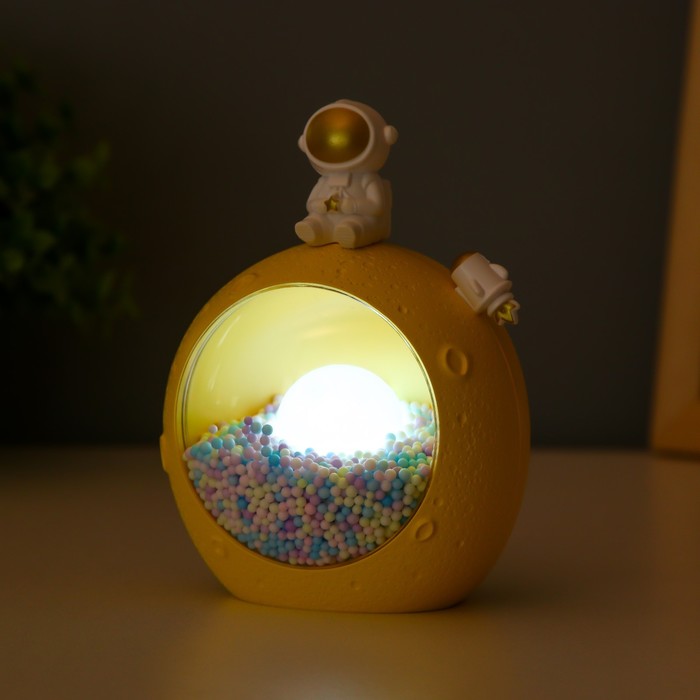 Ночник "Космонавт" LED USB АКБ МИКС 10х6х13,5 см 9352522