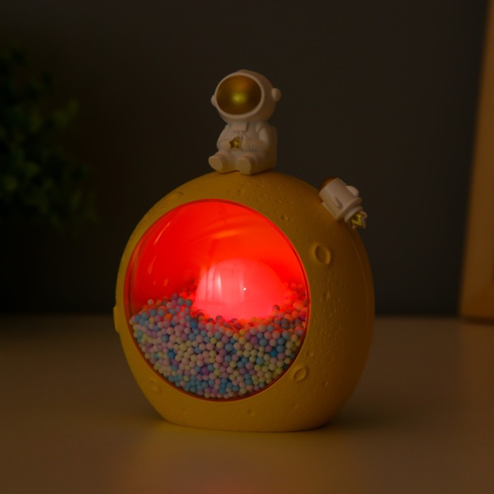 Ночник "Космонавт" LED USB АКБ МИКС 10х6х13,5 см 9352522