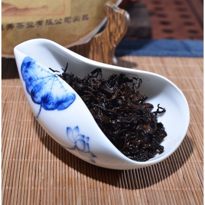 Китайский выдержанный чай "Шу Пуэр. Měnghǎi shúchá", 357 г, 2019 г, блин