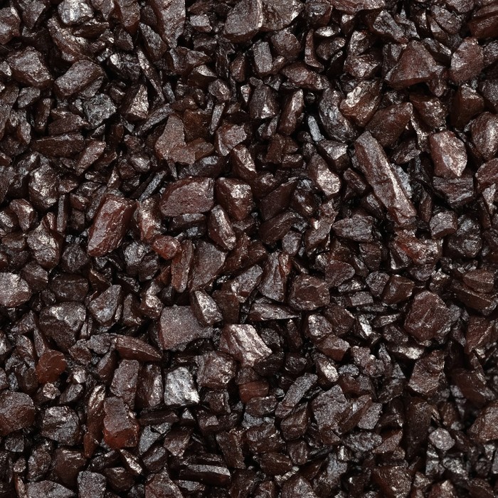 цена Грунт декоративный Шоколадный металлик песок кварцевый, 25 кг фр.1-3 мм