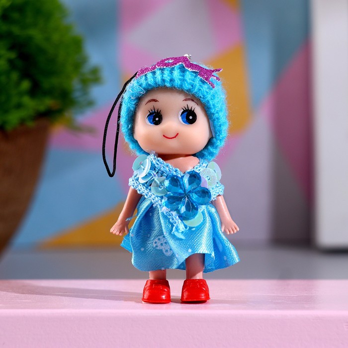 Кукла в шапочке и платье, 3 × 3 × 7 см, цвета МИКС