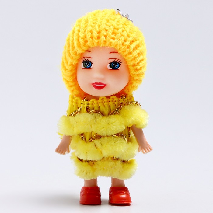 Кукла в шапочке и шарфе, 3 х 3 х 7 см, цвета микс